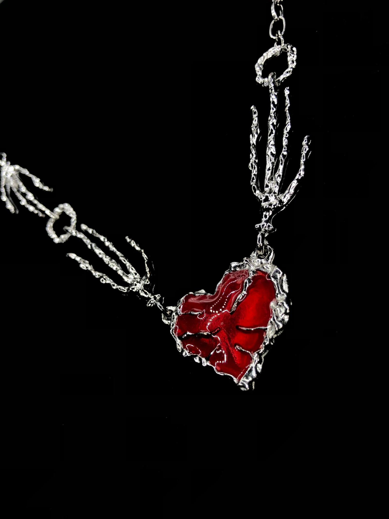 Ghost Claw Necklace - Image 3