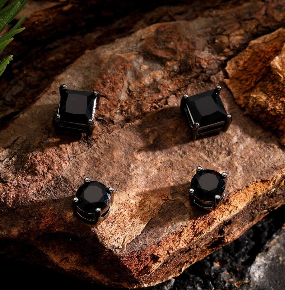 Fake Earring - Image 4