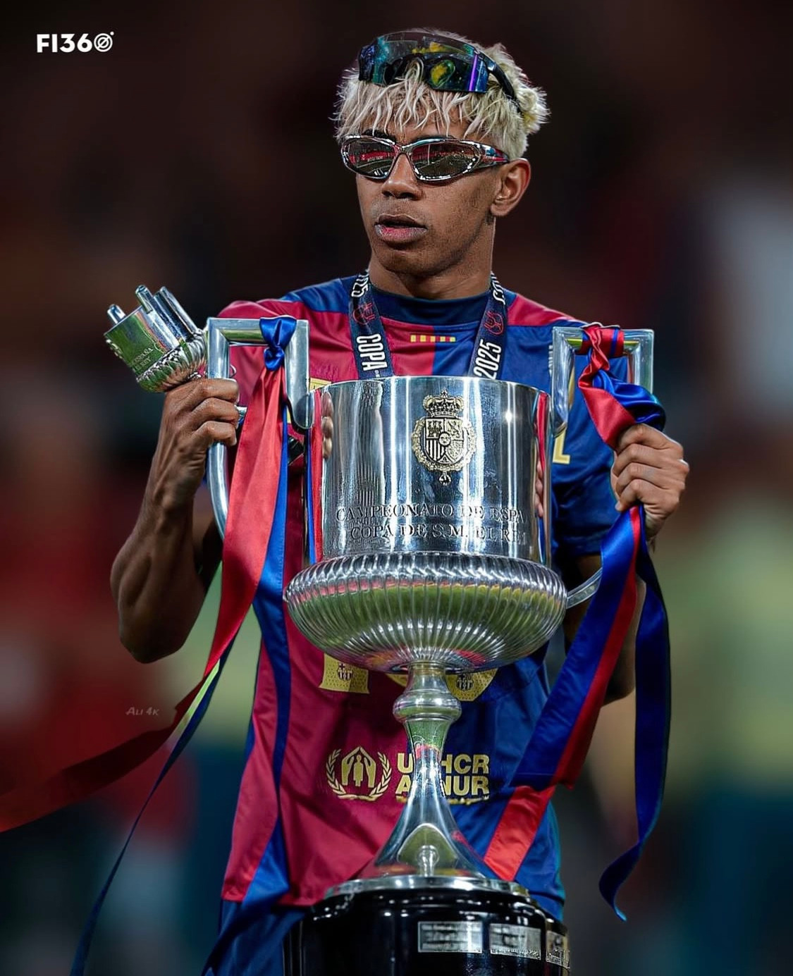 Y2K Metallic Sunglass - Image 3