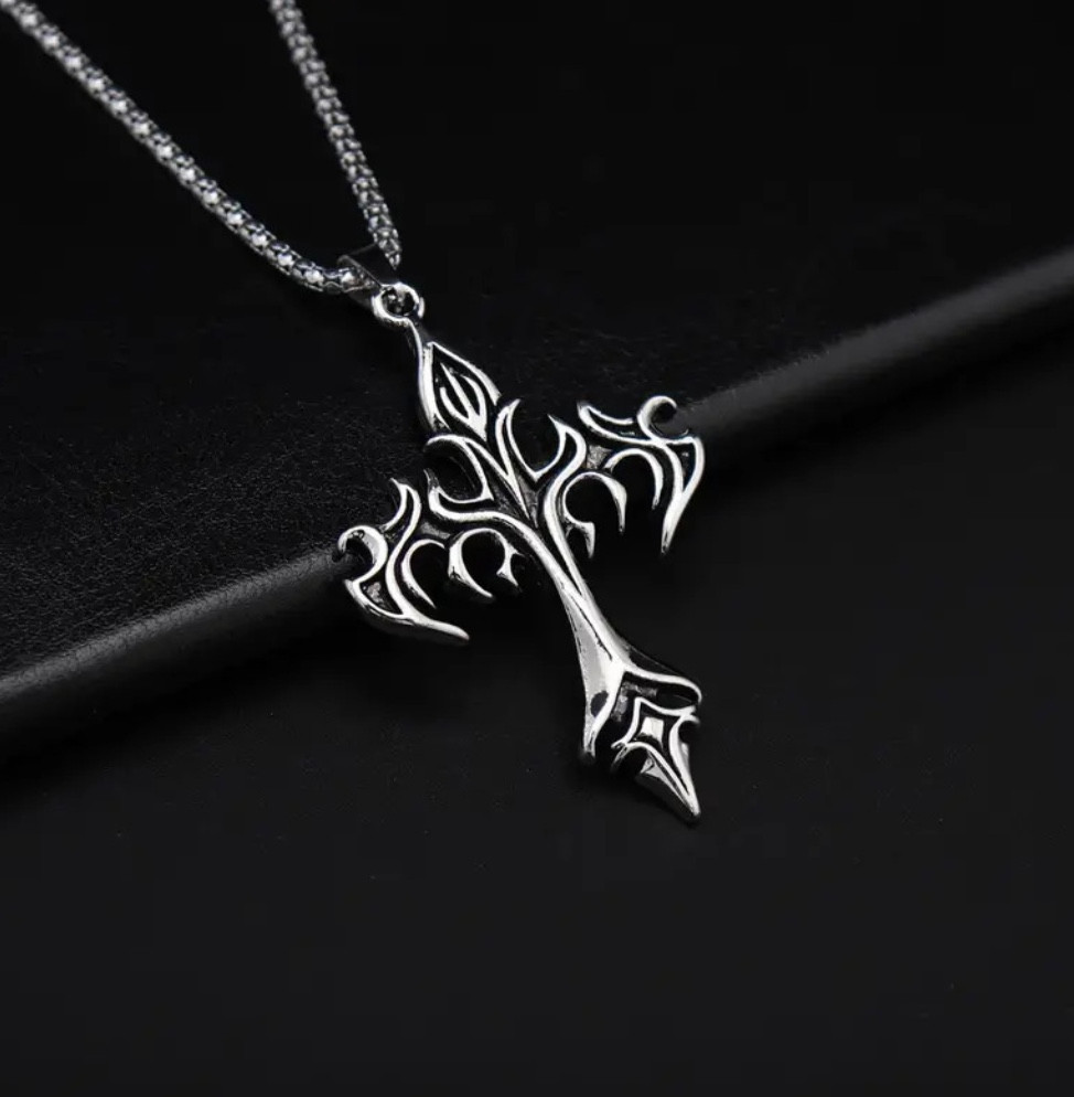 Chrome Fire Heart Chain - Image 4