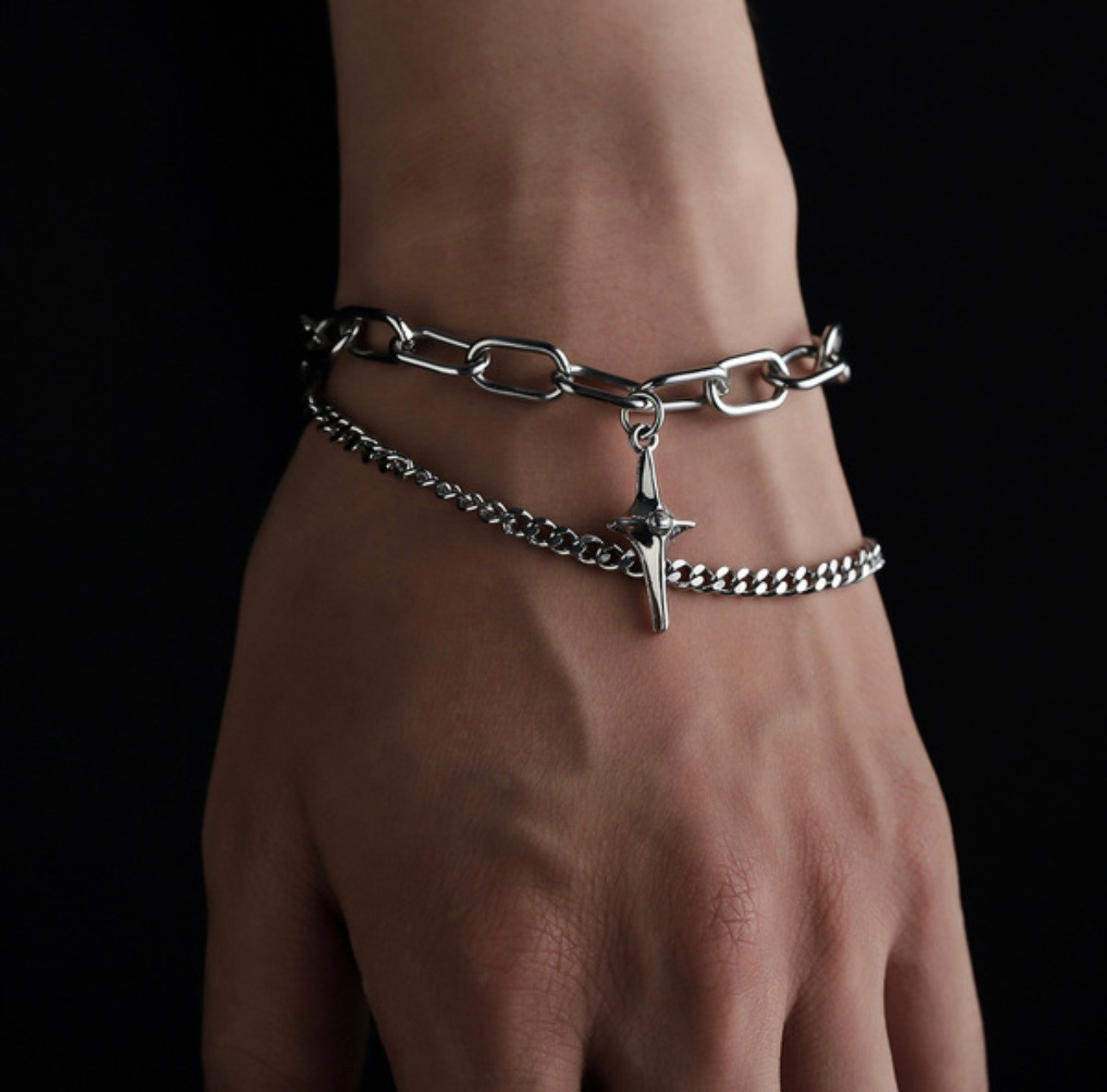 Y2K Star Chain Bracelet - Image 2