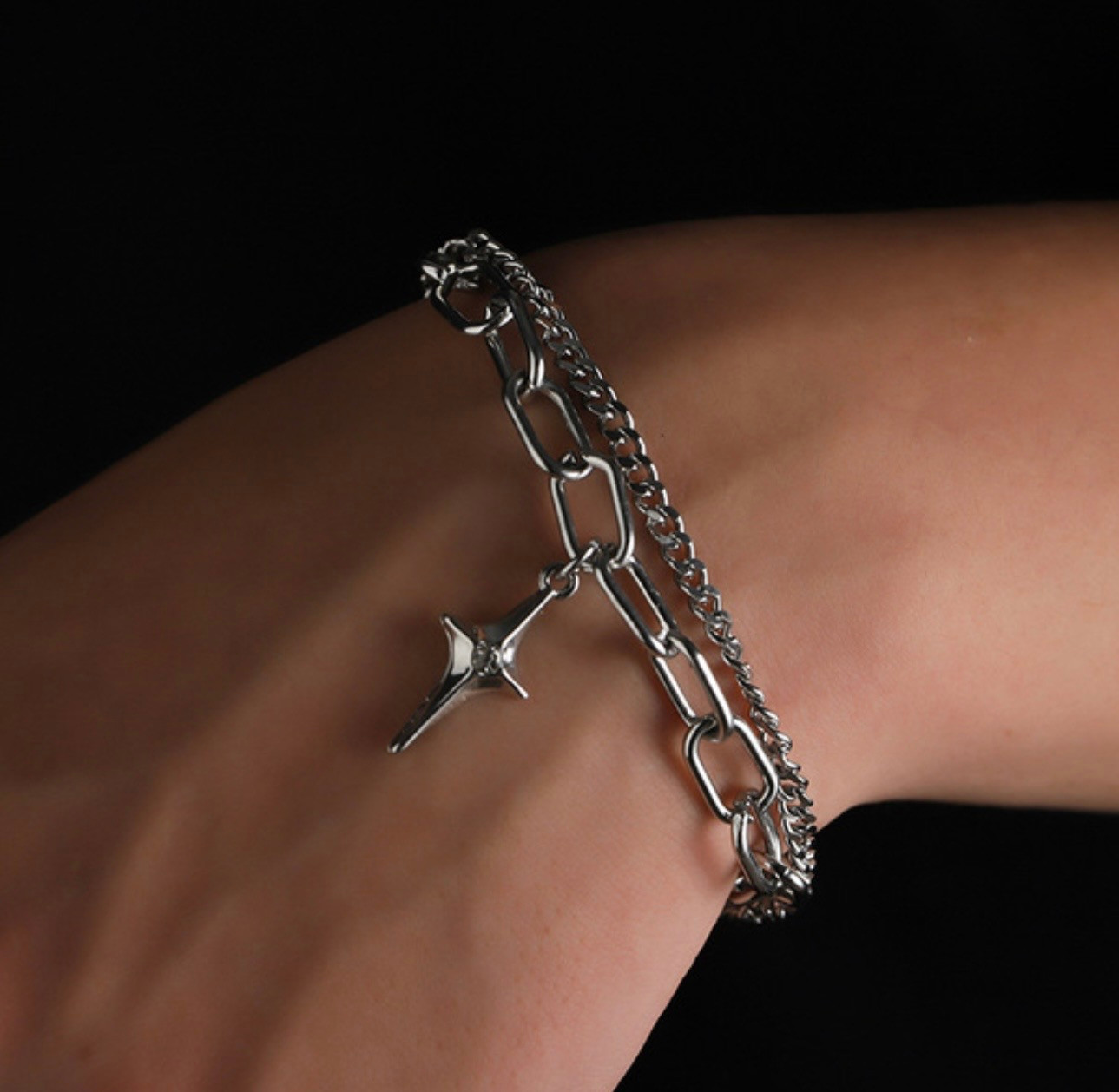 Y2K Star Chain Bracelet - Image 3