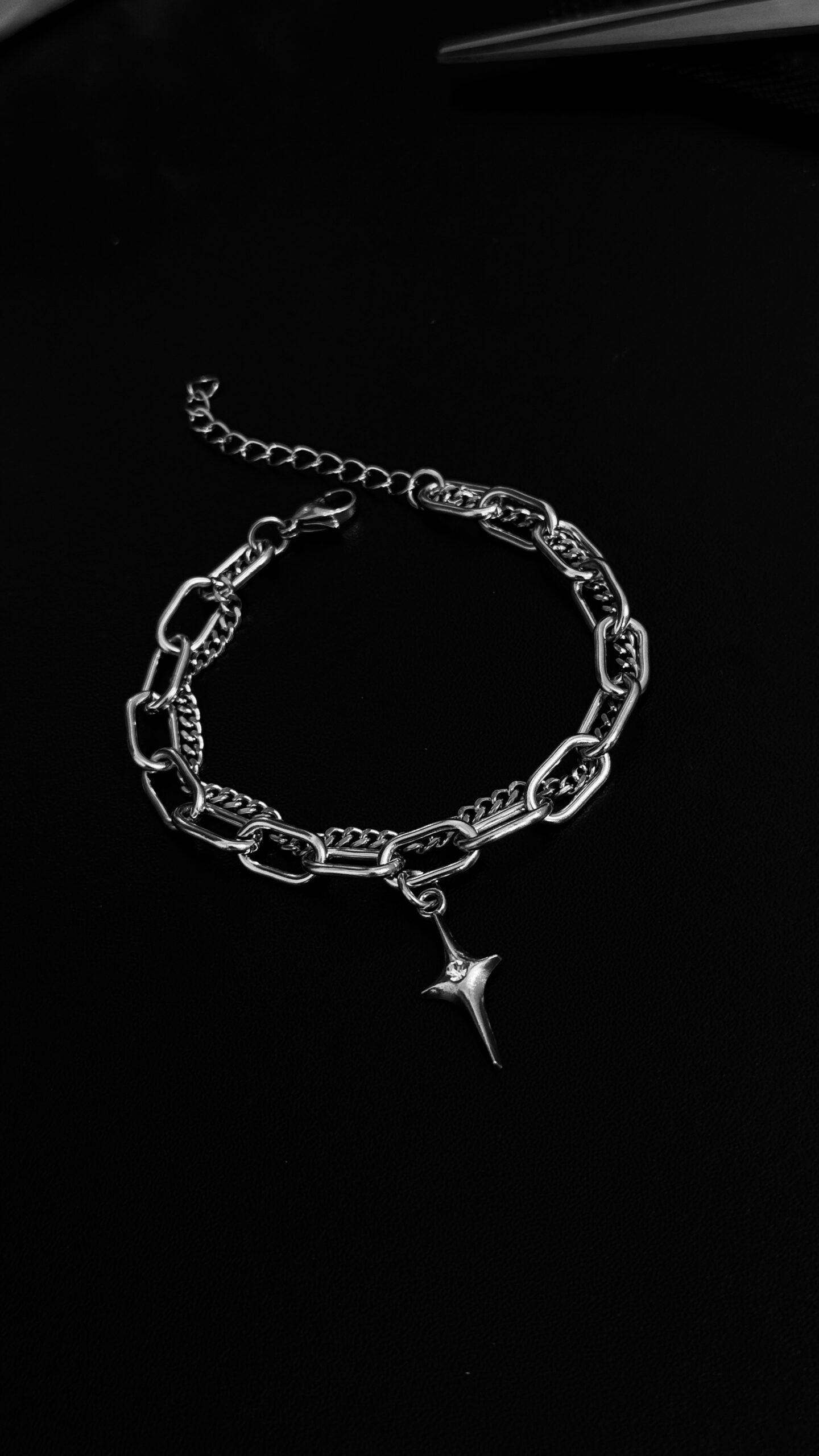 Y2K Star Chain Bracelet - Image 6